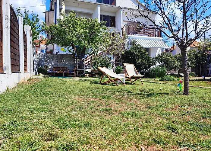 Apartment Apartment Kima 5 Sleeps Garden Zadar