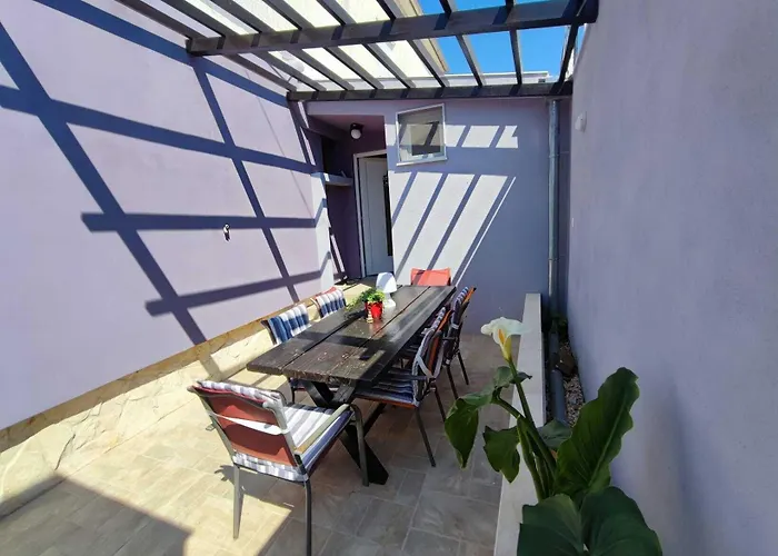 Marijano Dvosobni S Vrtom Apartment Zadar