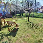 Marijano Dvosobni S Vrtom *