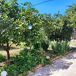 Marijano Dvosobni S Vrtom Zara
